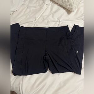 Lululemon leggings (Capris)